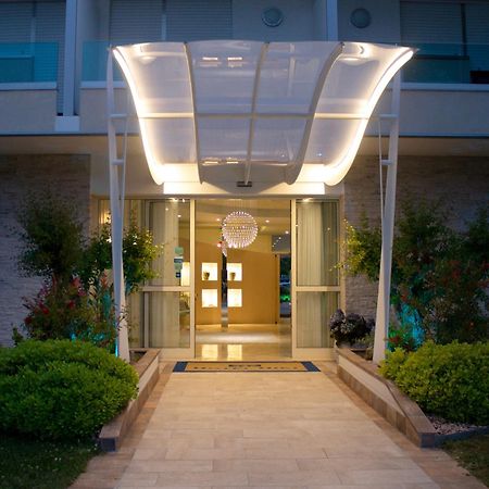 Hotel Hiki 3 Superior Бибионе Экстерьер фото
