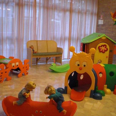Hotel Hiki 3 Superior Бибионе Экстерьер фото
