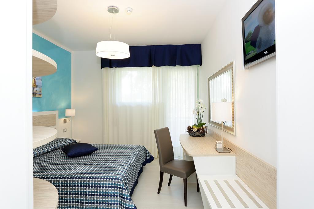 Hotel Hiki 3 Superior Бибионе Экстерьер фото