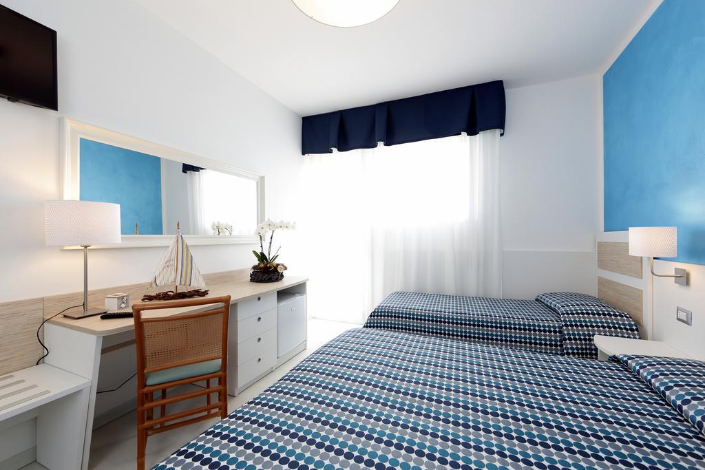 Hotel Hiki 3 Superior Бибионе Экстерьер фото